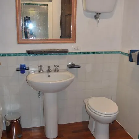 Gabolina E Turata 度假居 哥尔顿